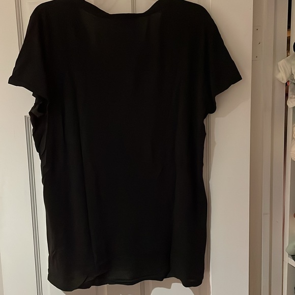 NWOT "The Beginning of" black V neck long t in size 4/XL - Picture 4 of 6